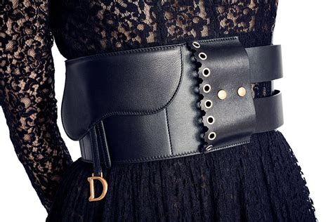 dior saddle belt bag outfit